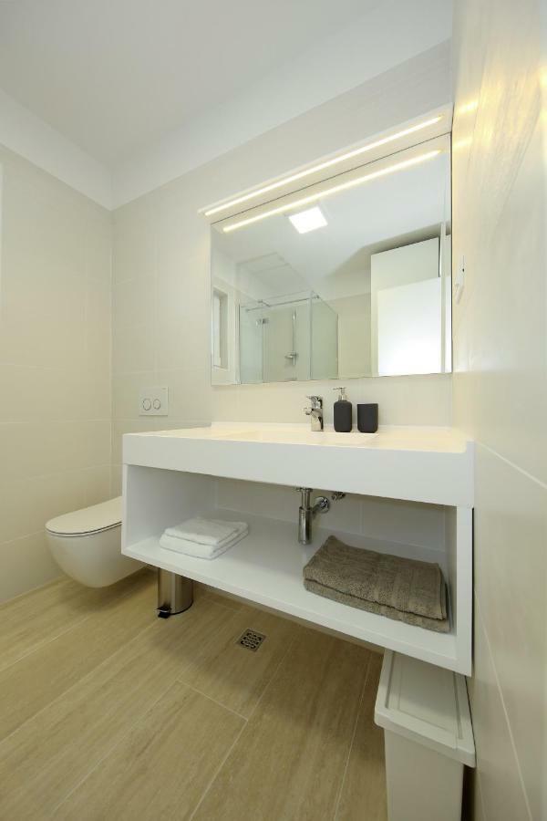 Valadar Apartments Privlaka  Esterno foto
