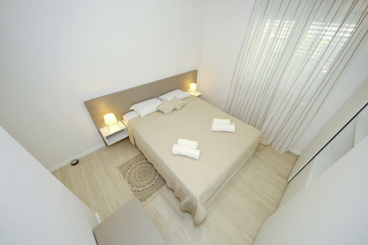 Valadar Apartments Privlaka  Esterno foto