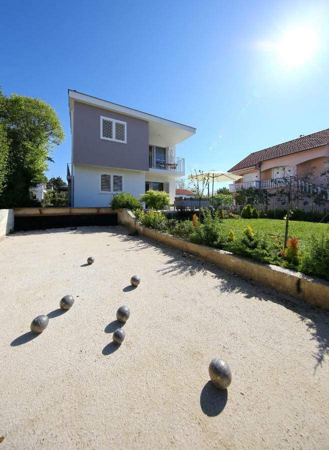 Valadar Apartments Privlaka  Esterno foto