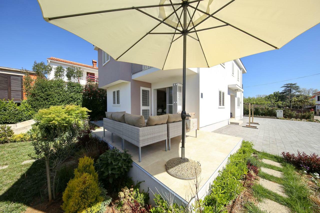 Valadar Apartments Privlaka  Esterno foto