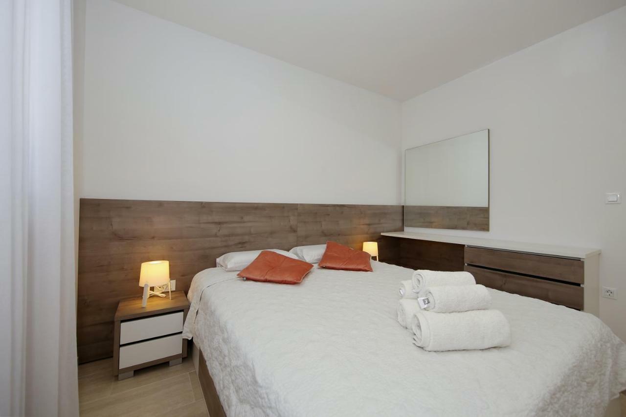 Valadar Apartments Privlaka  Esterno foto